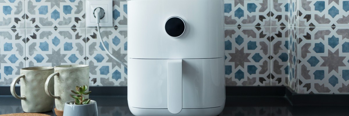 Comparison of different air fryer models and their features
